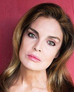 Tracy Scoggins
